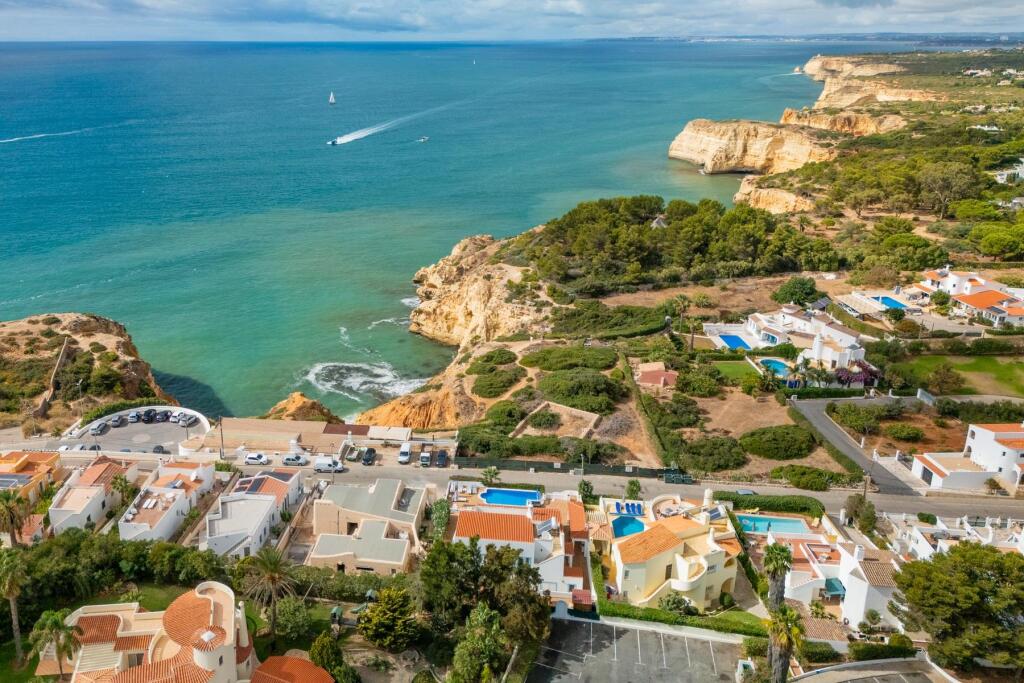 Main image of property: Algarve, Carvoeiro