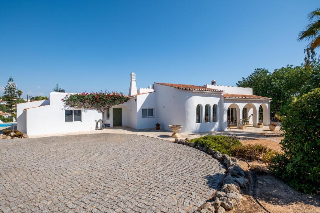 Main image of property: Algarve, Carvoeiro