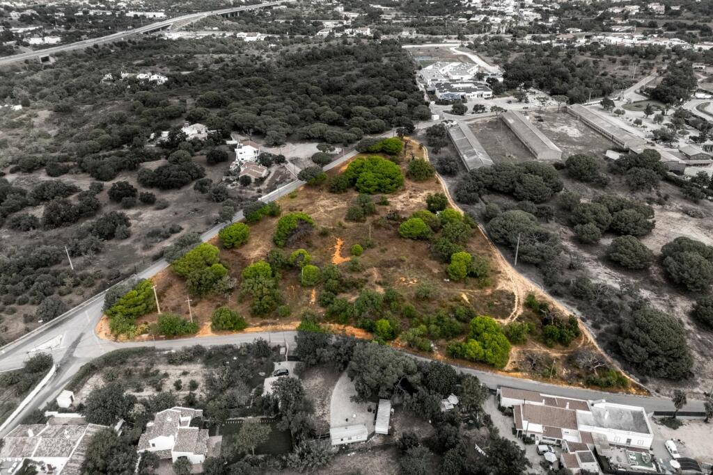 Main image of property: Algarve, Almancil