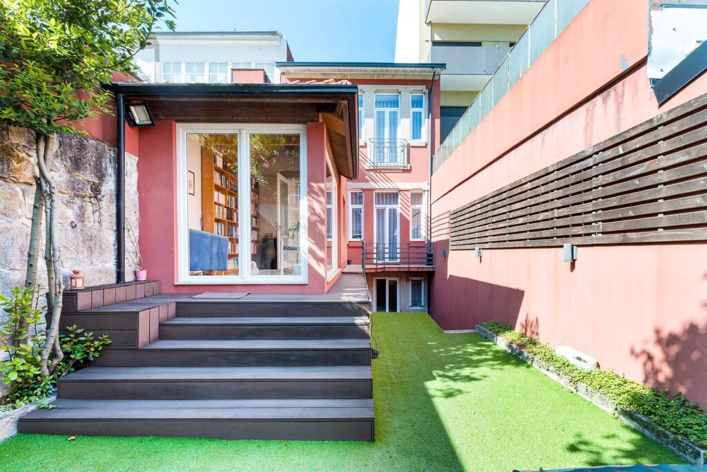 Main image of property: Oporto, Oporto