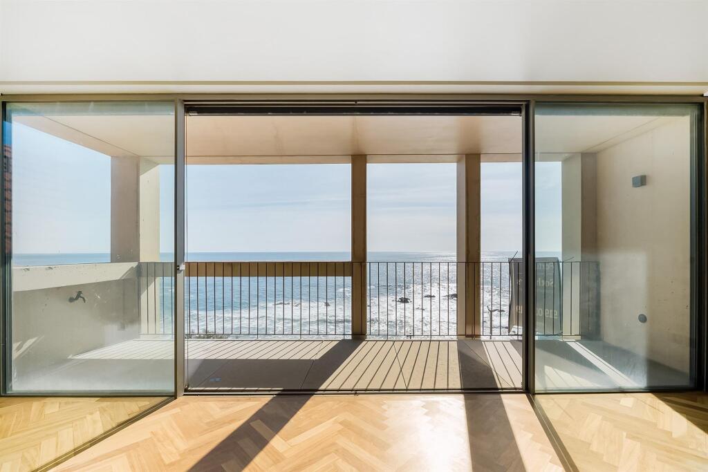 Main image of property: Oporto, Oporto