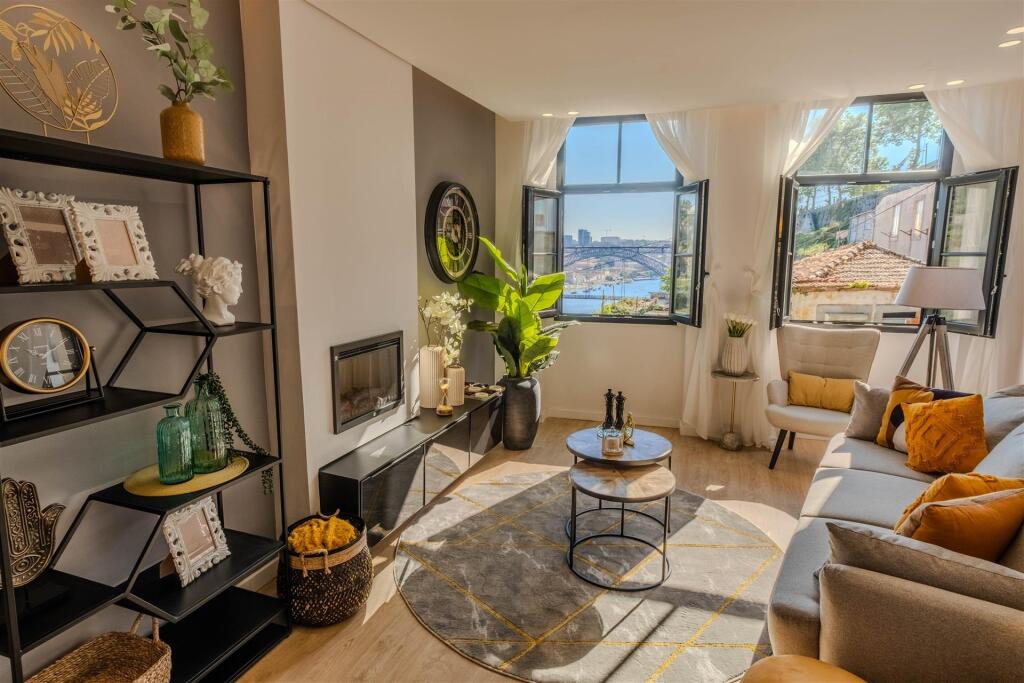 Main image of property: Oporto, Oporto