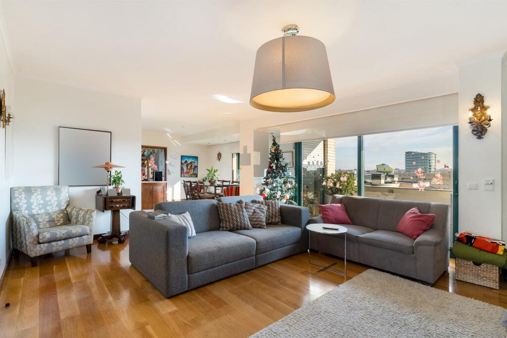 Main image of property: Oporto, Oporto