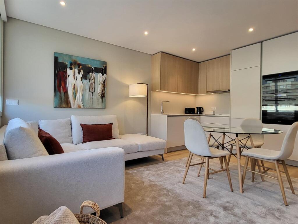 Main image of property: Oporto, Matosinhos