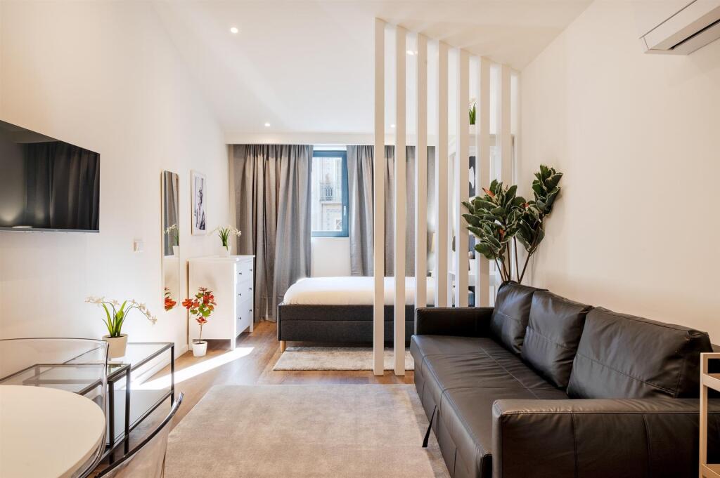 Main image of property: Oporto, Oporto