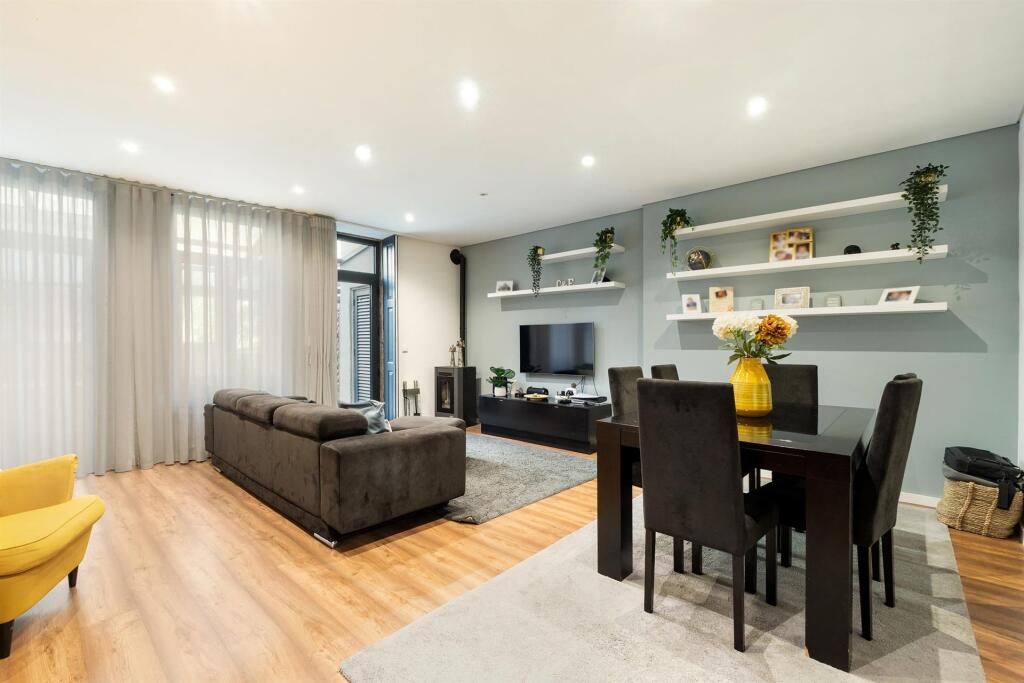 Main image of property: Oporto, Oporto