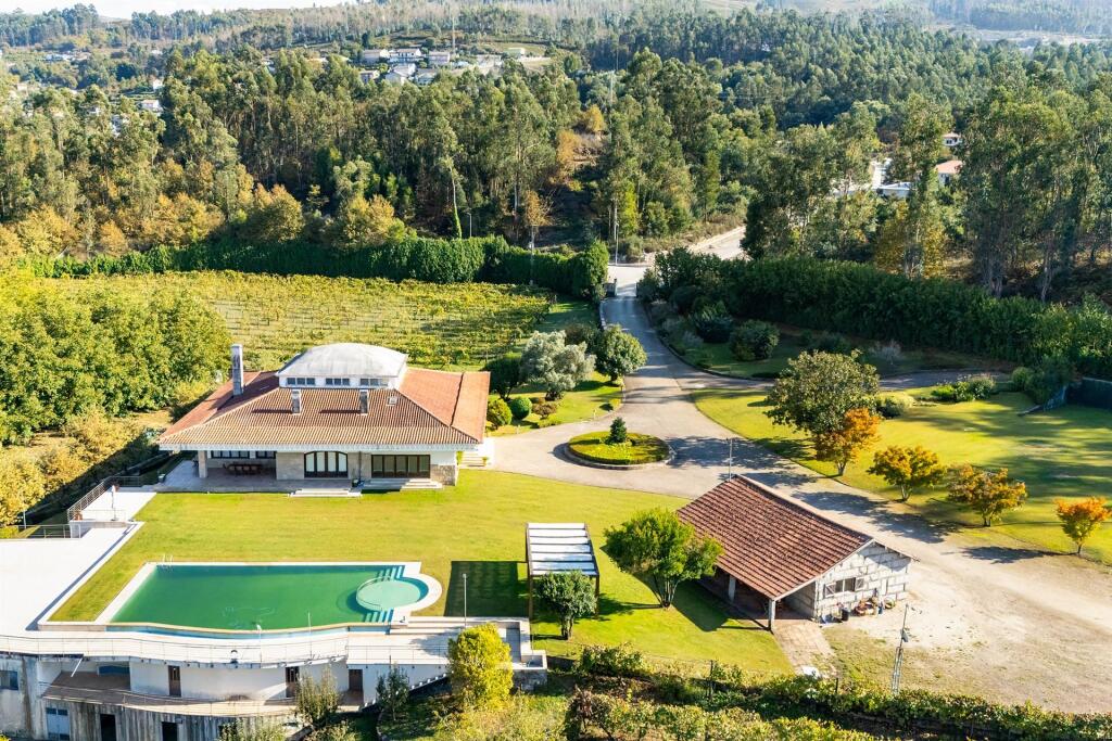 Main image of property: Minho, Guimarães