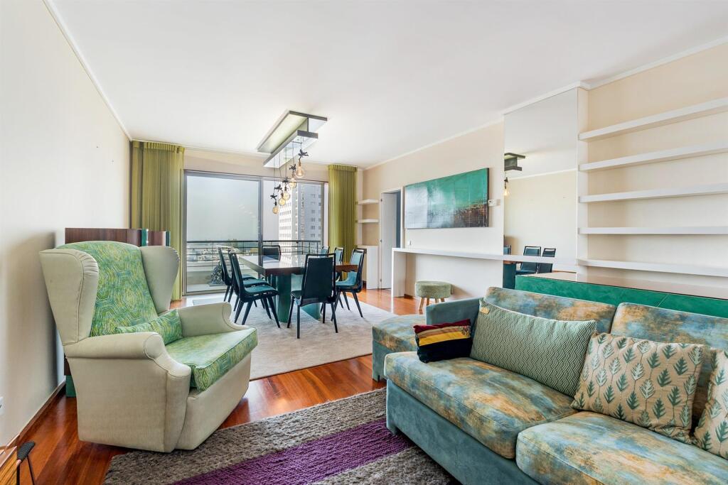 Main image of property: Oporto, Oporto