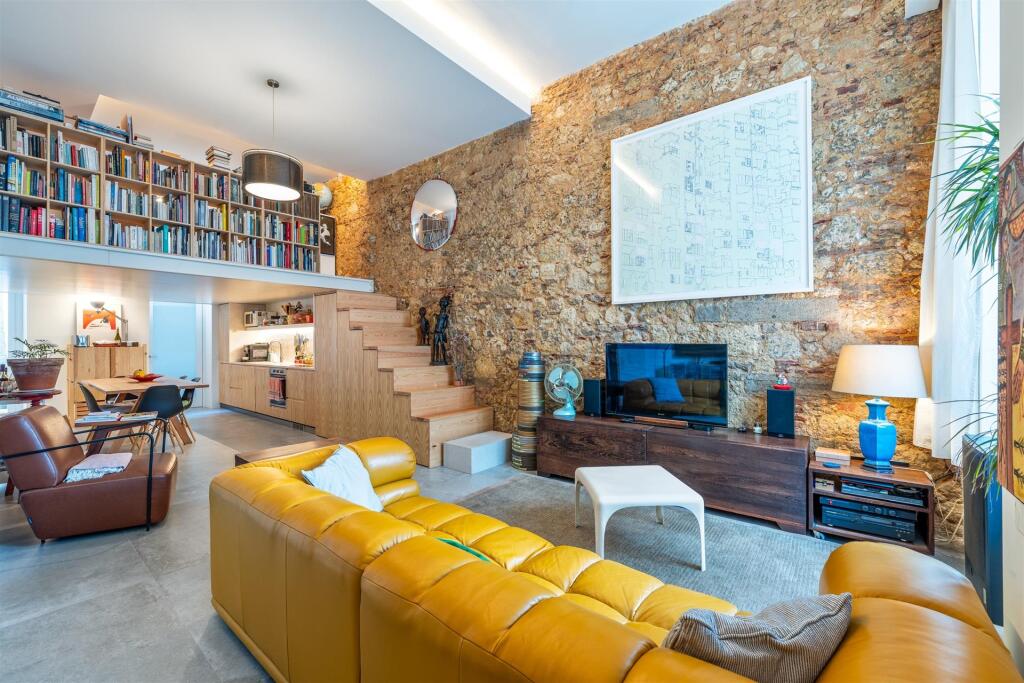 Main image of property: Lisbon, Lisbon