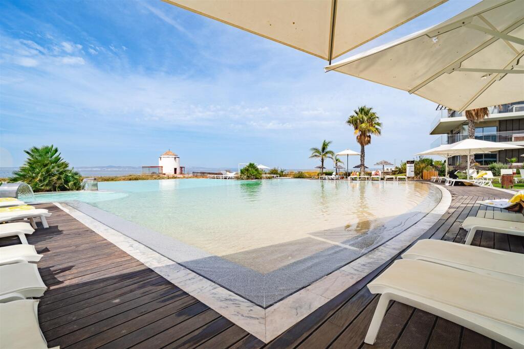 Main image of property: Setúbal, Alcochete