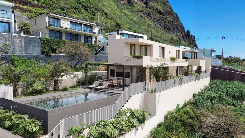 Main image of property: Madeira