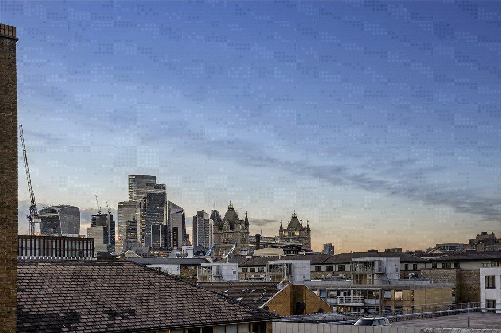 Main image of property: The Circle, Queen Elizabeth Street, London