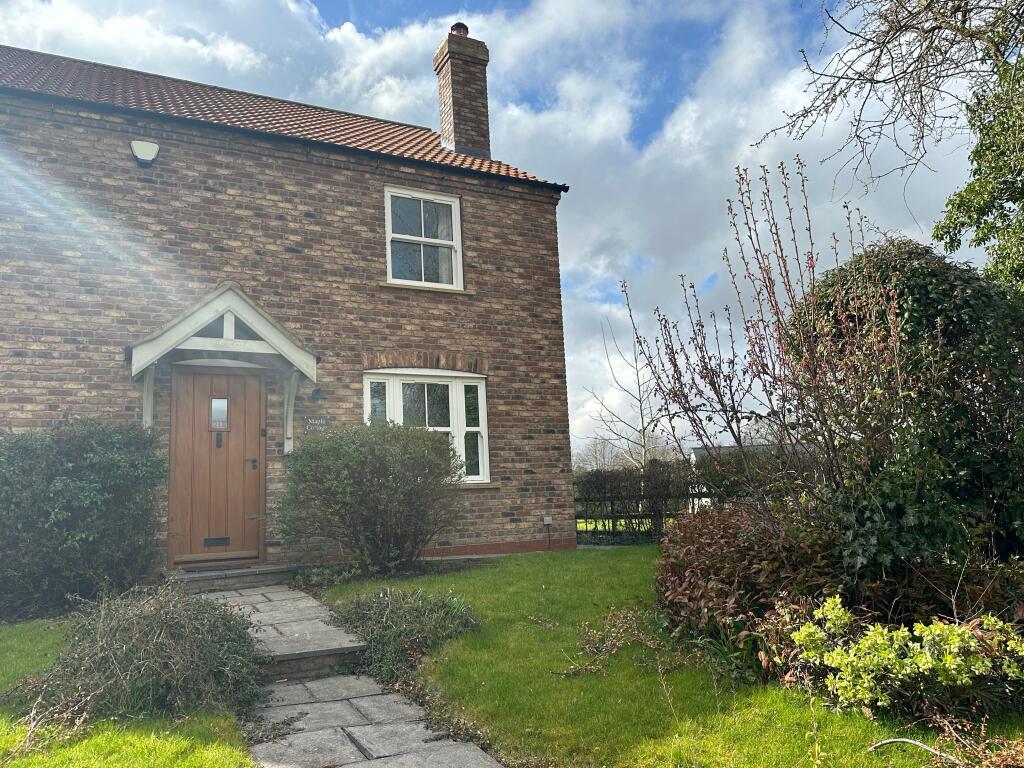 Main image of property: Main Road, Ashby-Cum-Fenby, DN37 0QW
