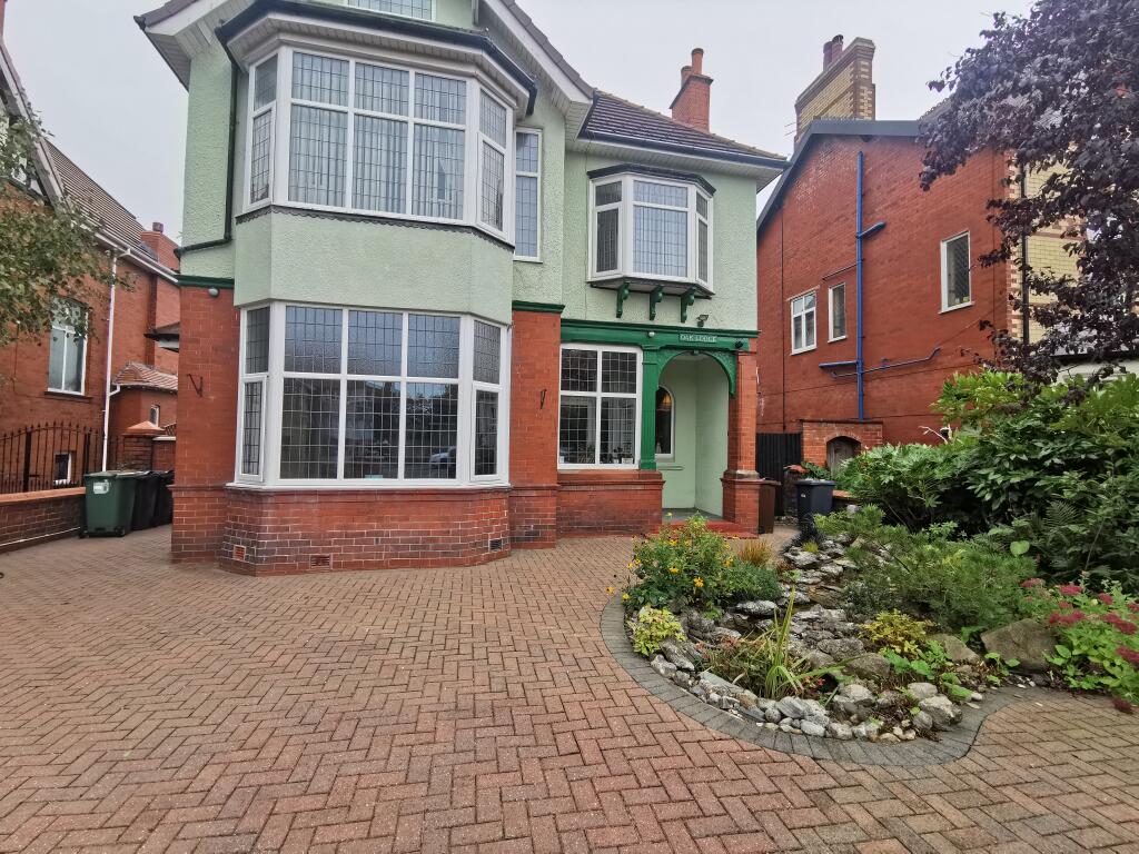 Main image of property: St. Annes Road East, Lytham St.Annes
