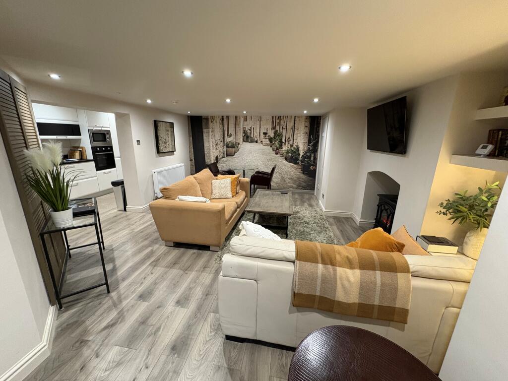 Main image of property: Clifton Drive North, Lytham St Annes