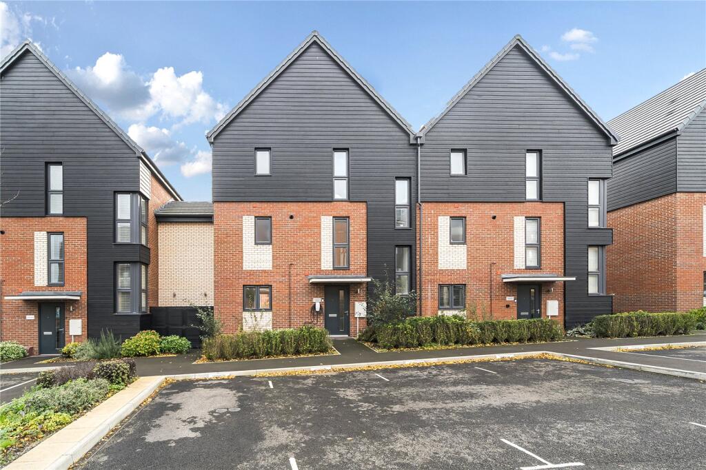 Main image of property: Station Road, Hook, Hampshire, RG27