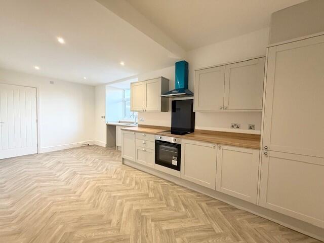 Main image of property: Dentons Green Lane, WA10 2QB
