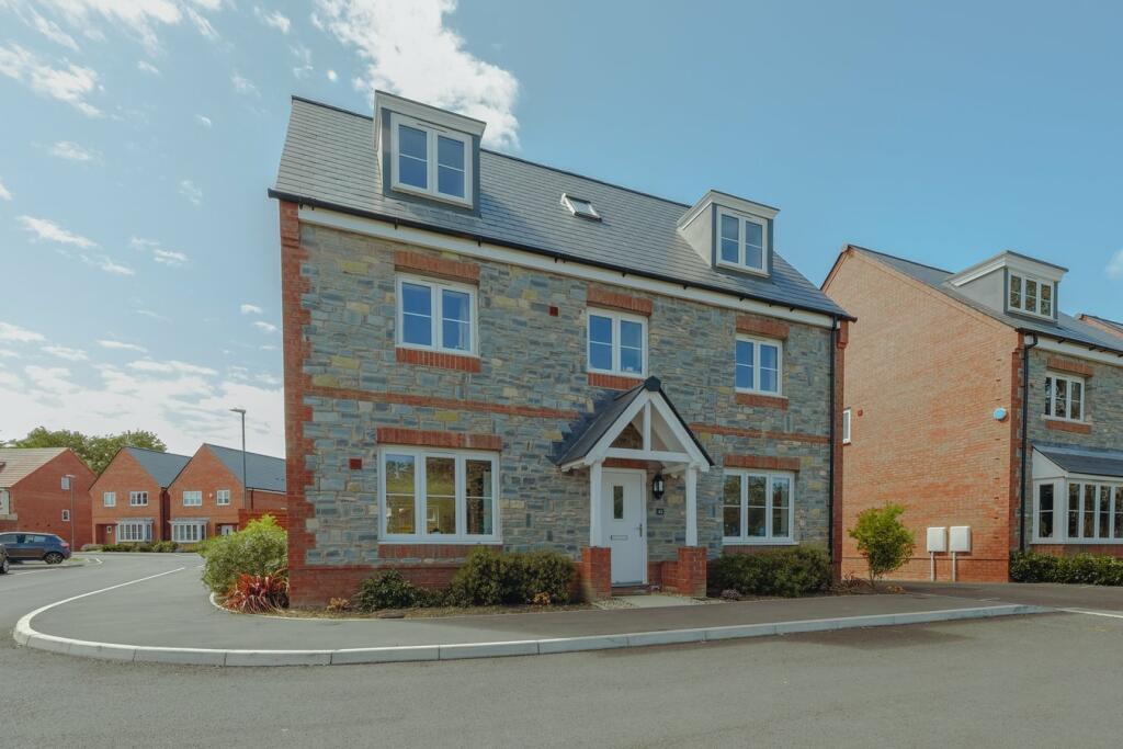 Where to live within an hour, hour and a half of Bristol (Clifton)