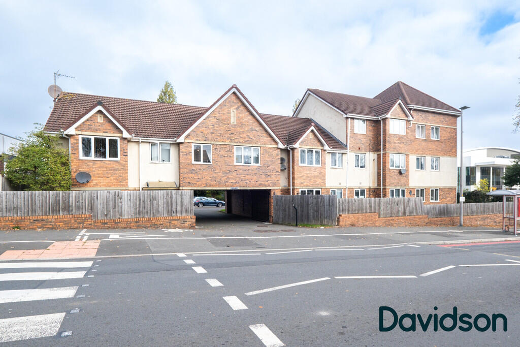 Main image of property: BIG2 Bed@ Park Mews, B67, Birmingham