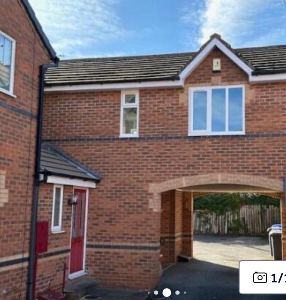 Main image of property: Deepwell View, Sheffield, S20