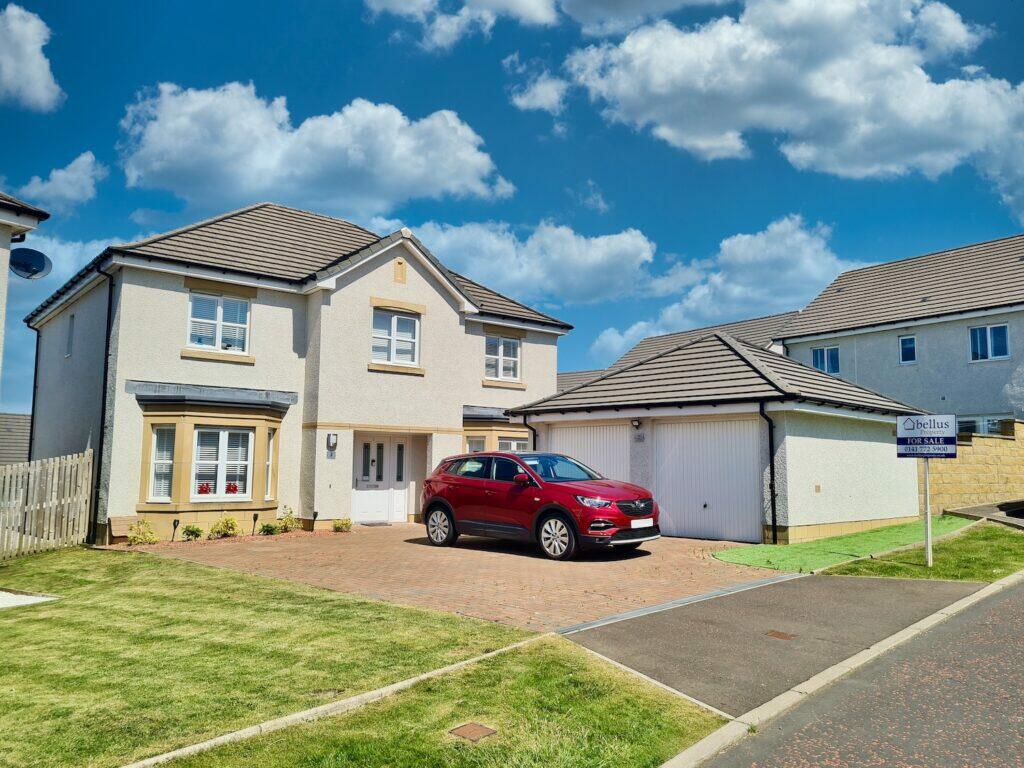 5 bedroom detached villa for sale in Dochart Gardens Wallacefields G33