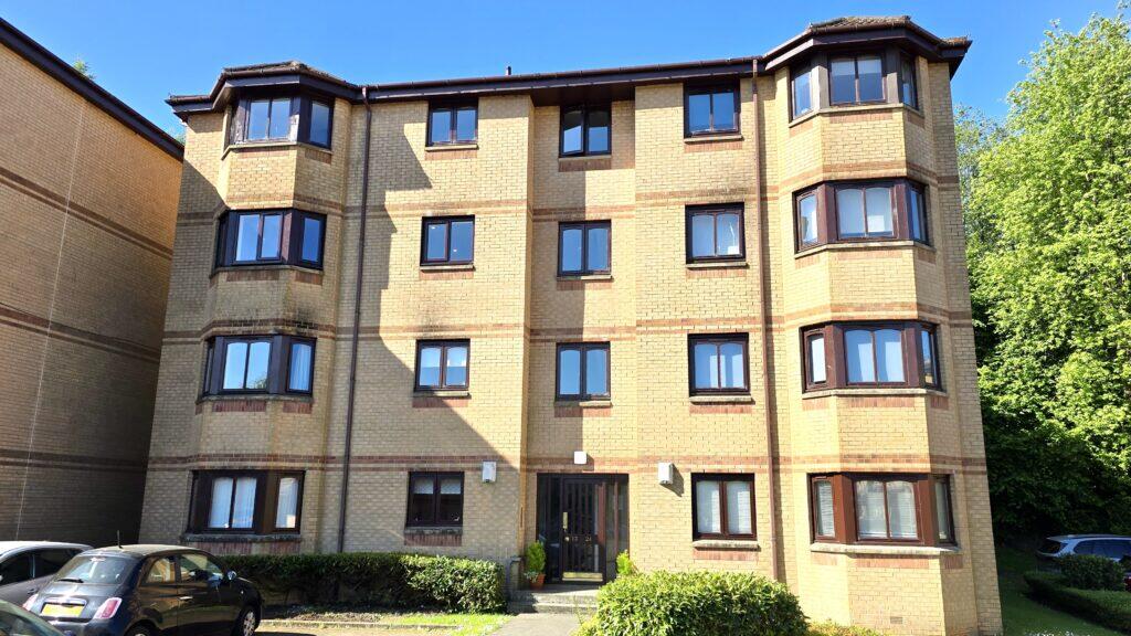 Main image of property: Glenview Kirkintilloch G66 1PG