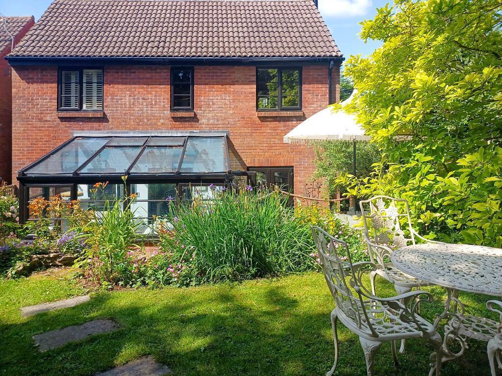 Main image of property: Rosenheim Rise, Bratton, Westbury, Wiltshire, BA13 4SU