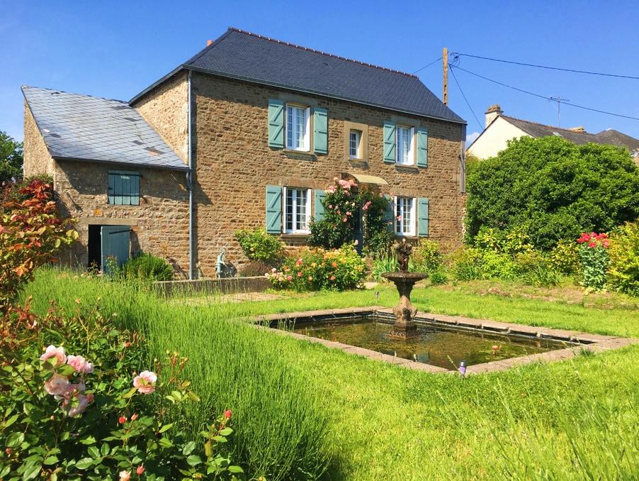 2 bedroom detached house for sale in Gorron, Mayenne, Pays de la Loire
