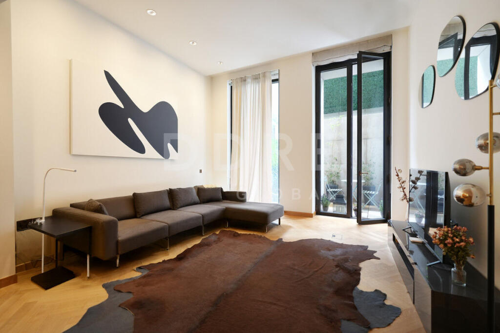 Main image of property: Kensington Road, London, W8