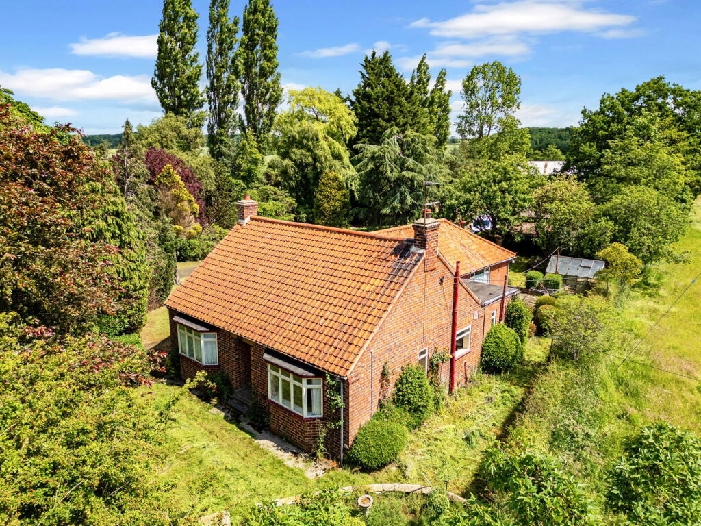 Main image of property: Westways, Thirsk Road, Northallerton