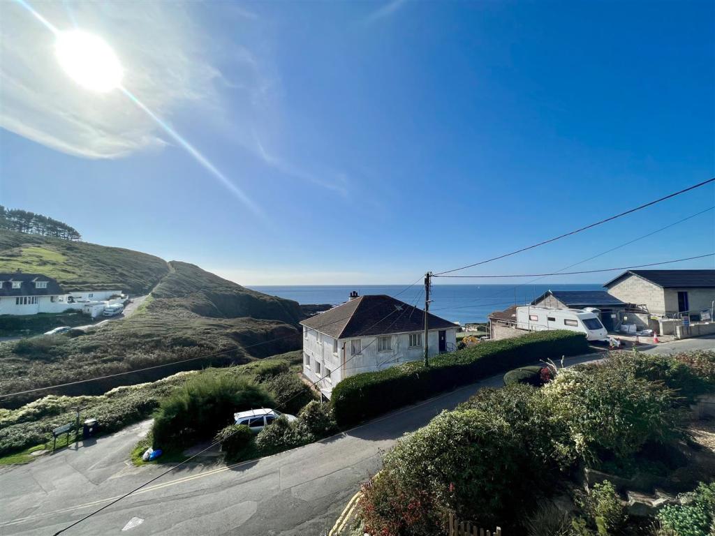 5 bedroom detached house for sale in Heybrook Bay, Plymouth, PL9
