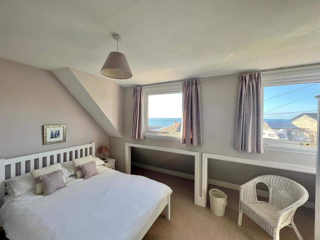 5 bedroom detached house for sale in Heybrook Bay, Plymouth, PL9