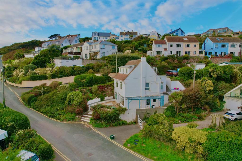 5 bedroom detached house for sale in Heybrook Bay, Plymouth, PL9