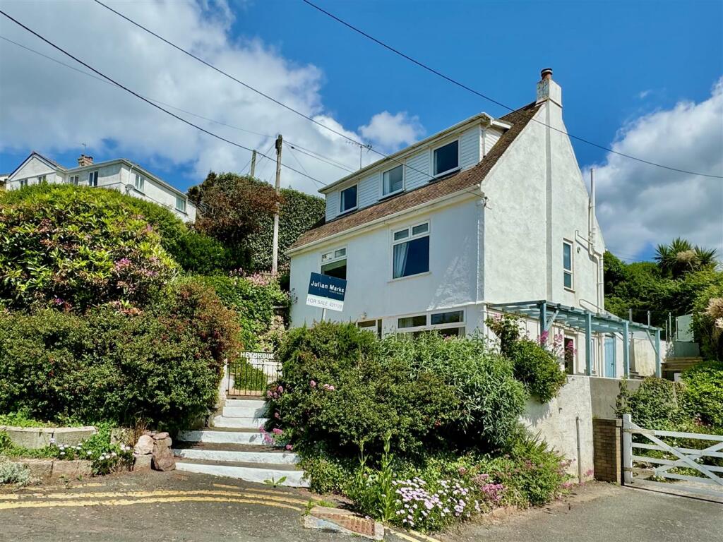 5 bedroom detached house for sale in Heybrook Bay, Plymouth, PL9