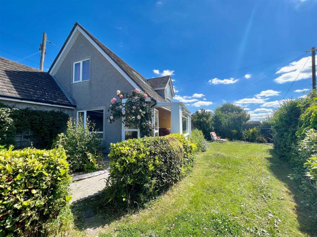 3 bedroom detached bungalow for sale in Brixton, Plymouth, PL8