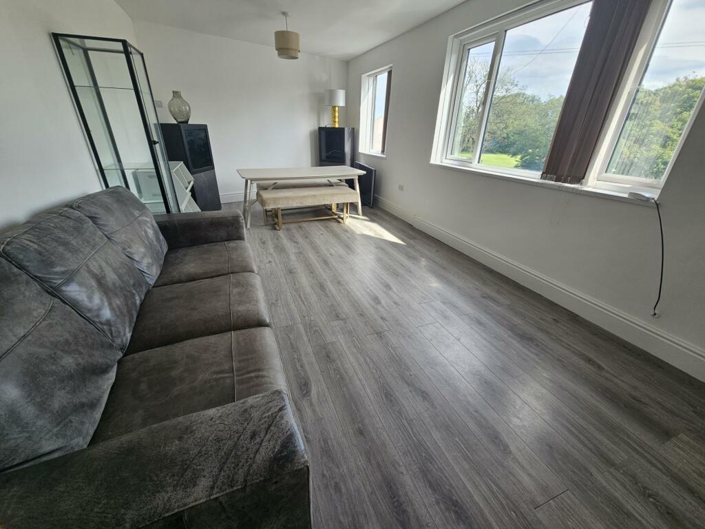 Main image of property: Moor Grange View, Leeds