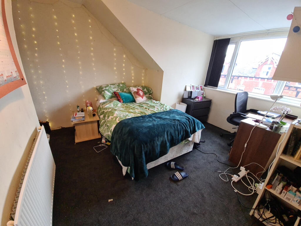 Main image of property: Hessle Mount, Leeds