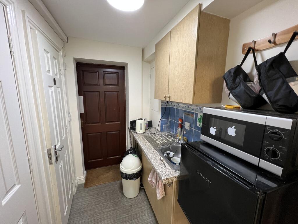 Additional property image - Unit 5 Parkland Place, 39-41 Old Milton Road, New Milton, Hampshire, BH25 6DJ