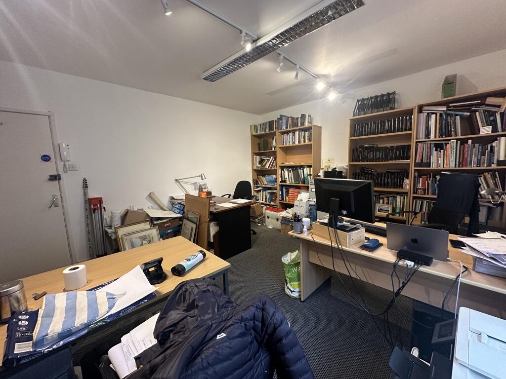 Additional property image - Room 5 Dorset House, 5 Church Street, Wimborne, Dorset, BH21 1JH