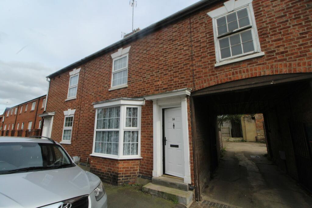 2 bedroom terraced house for sale in Priory Street, Newport Pagnell, MK16