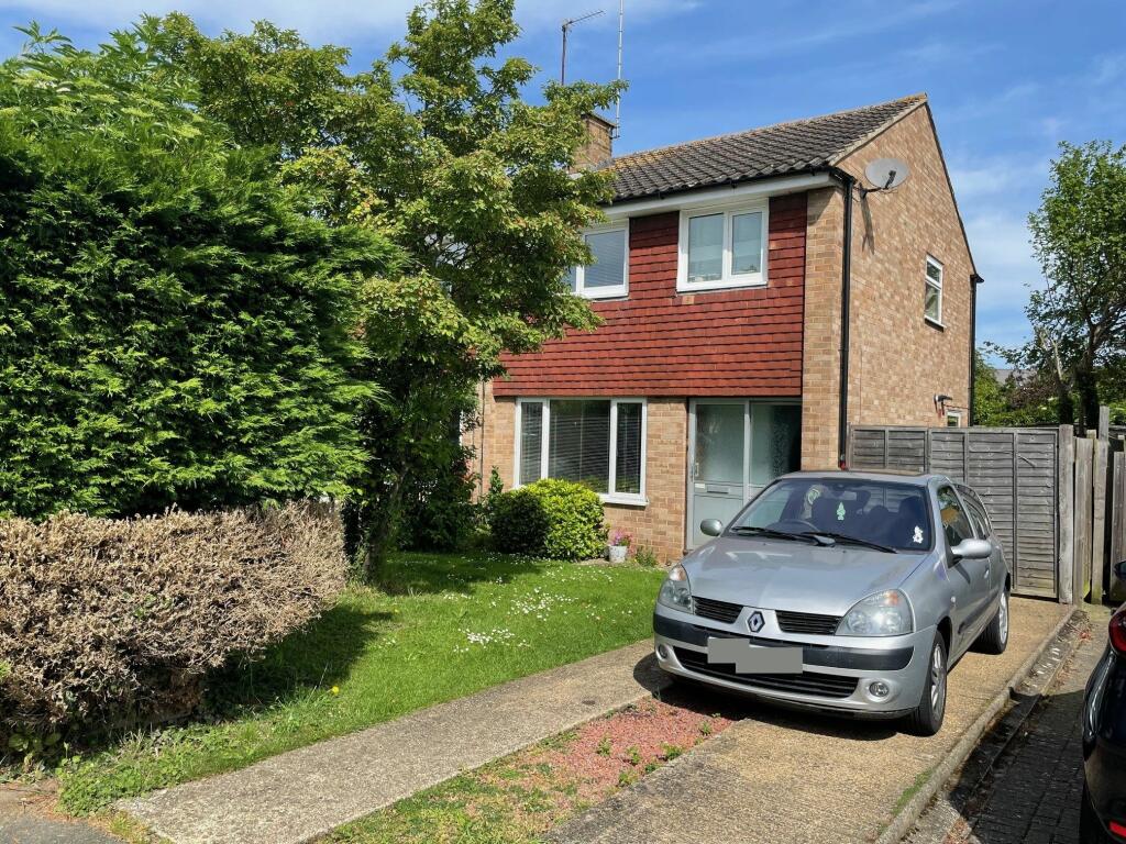 3 bedroom semidetached house for sale in Chicheley Street, Newport