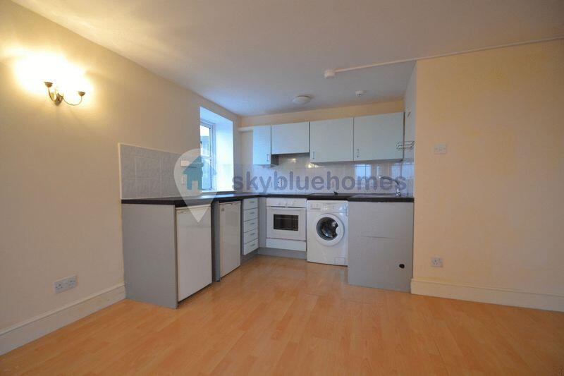 Main image of property: Fosse Road North, Leicester