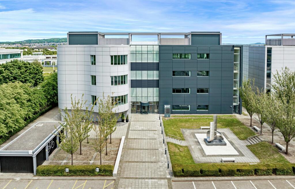 7 Lochside Ave Edinburgh.JPG