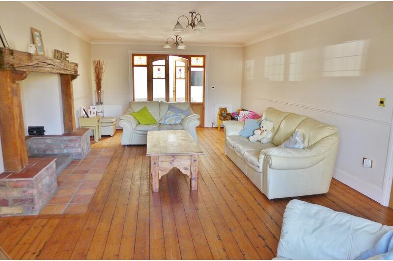 5 bedroom detached house for sale in March Road, Coates, Whittlesey, PE7