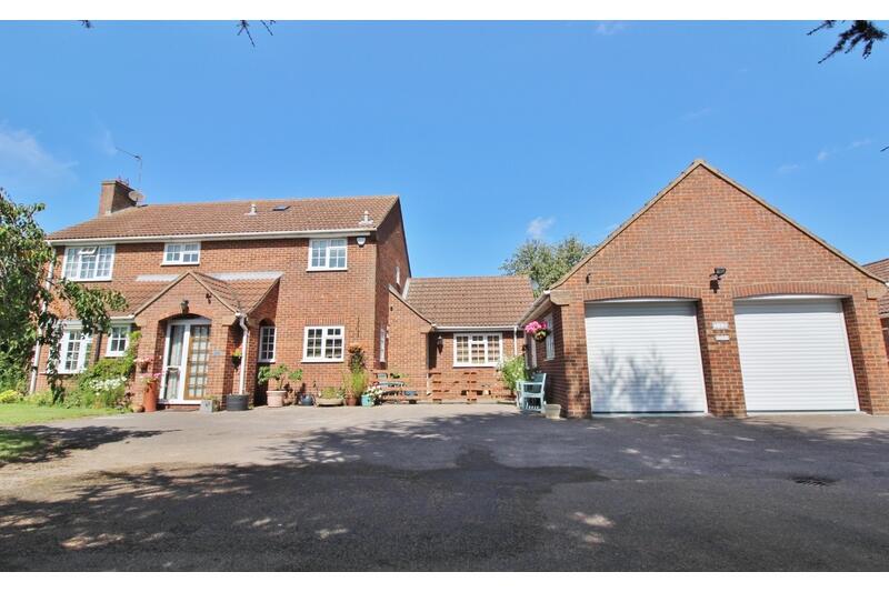 4 bedroom detached house for sale in Eastrea Road, Whittlesey