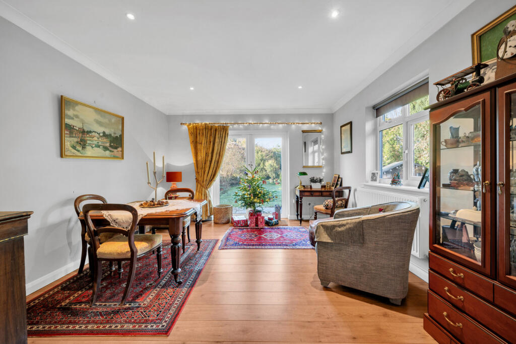 Main image of property: 80 Court Hill, Sanderstead, CR2