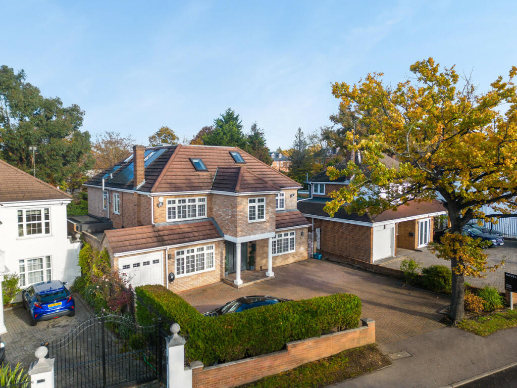 Main image of property: Tomswood Road, Chigwell, IG7