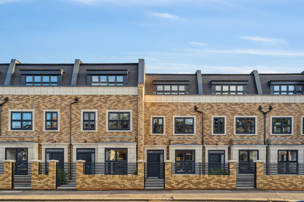 Main image of property: St Johns Road, London, TW7