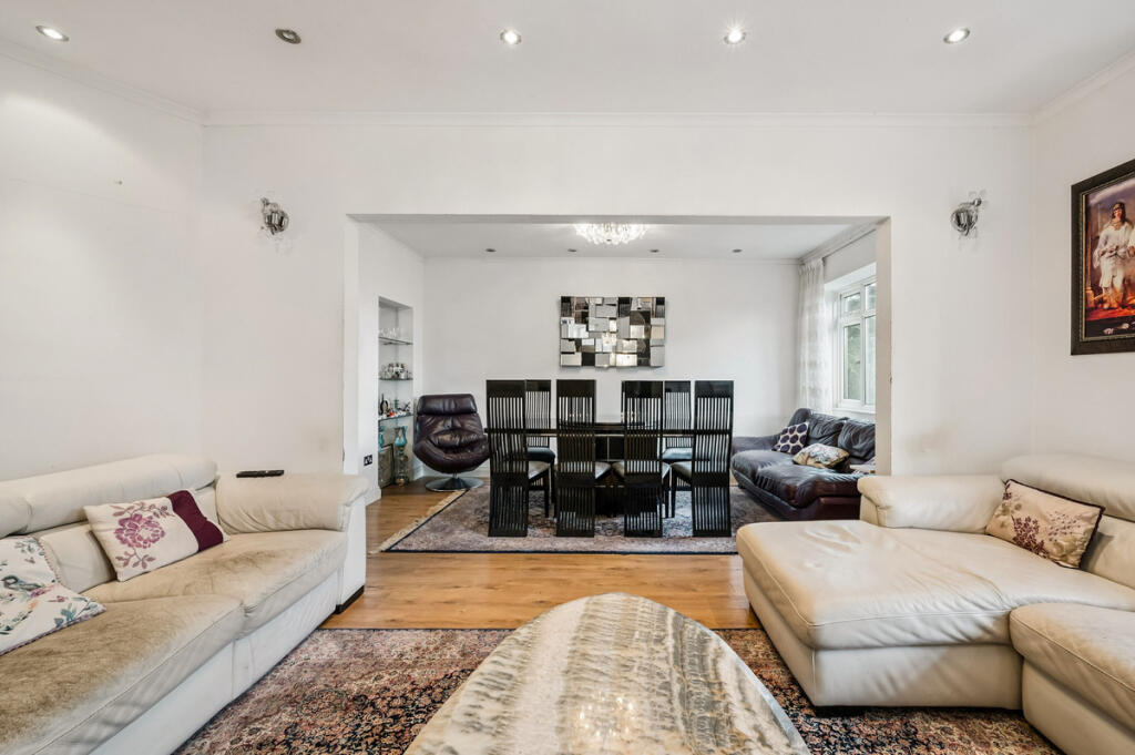 Main image of property: Brondesbury Park, London, NW6