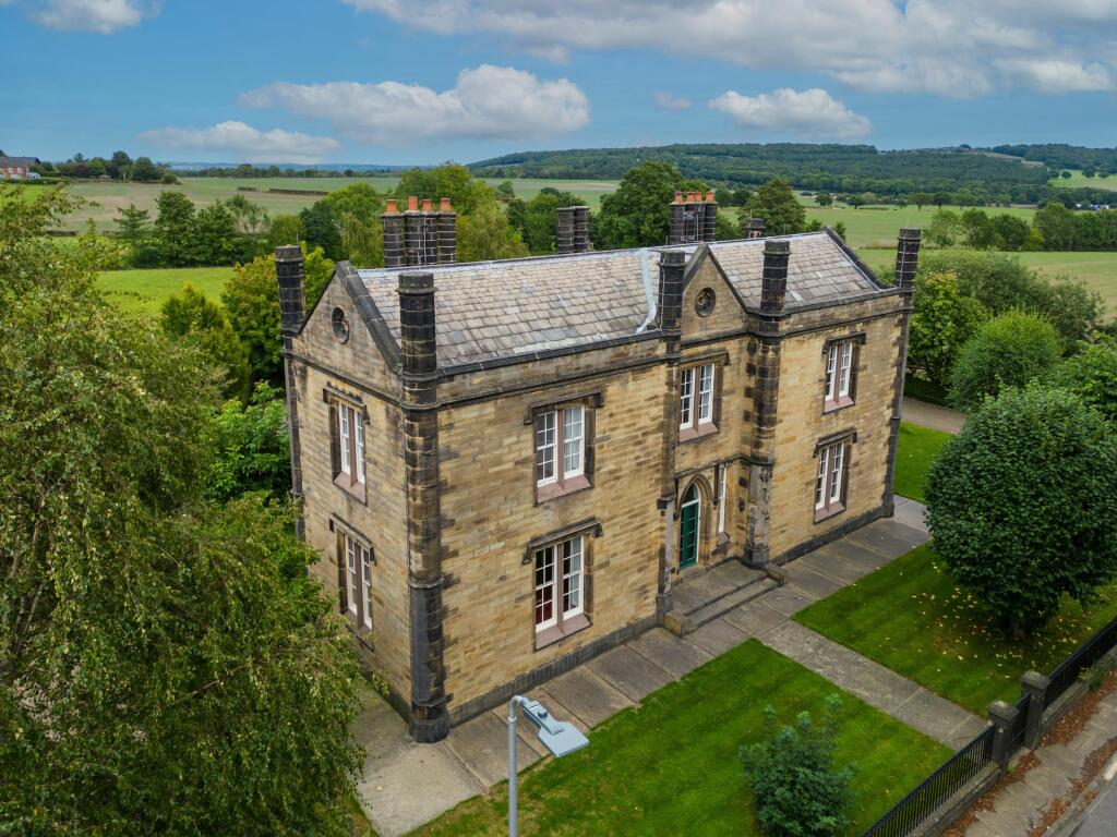 4 bedroom detached house for sale in Estate House, Huddersfield Road